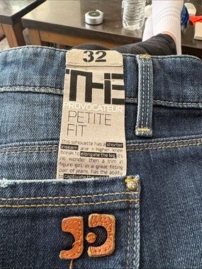 Joe's Jeans Bootcut Petite Fit in Dark Blue Denim